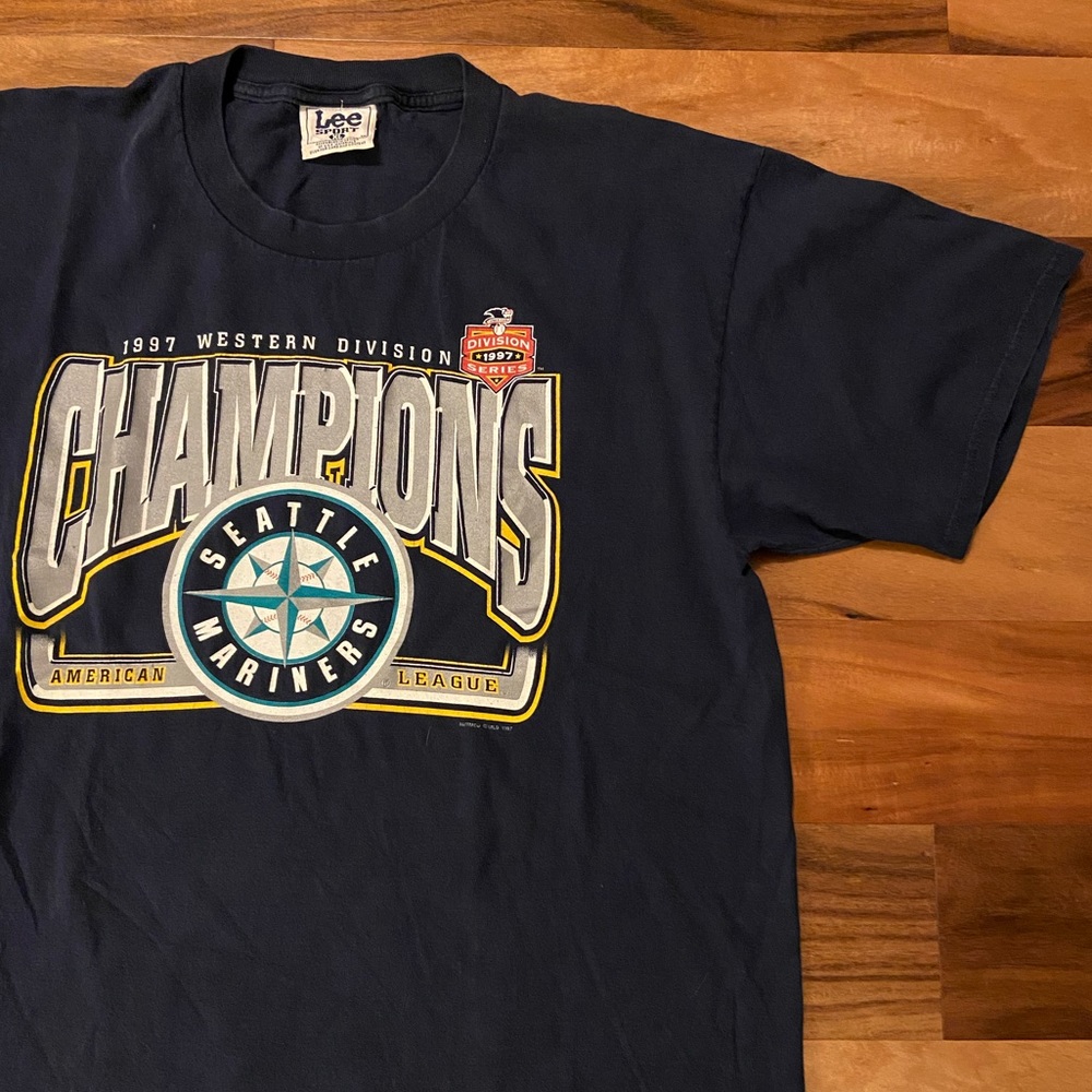 1997 Vintage Seattle Mariners Nutmeg T